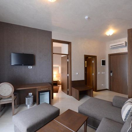 Hotel Majdan Beograd Rom bilde
