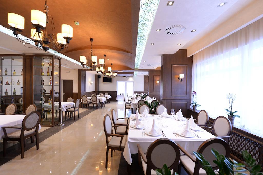 Hotel Majdan Beograd Eksteriør bilde